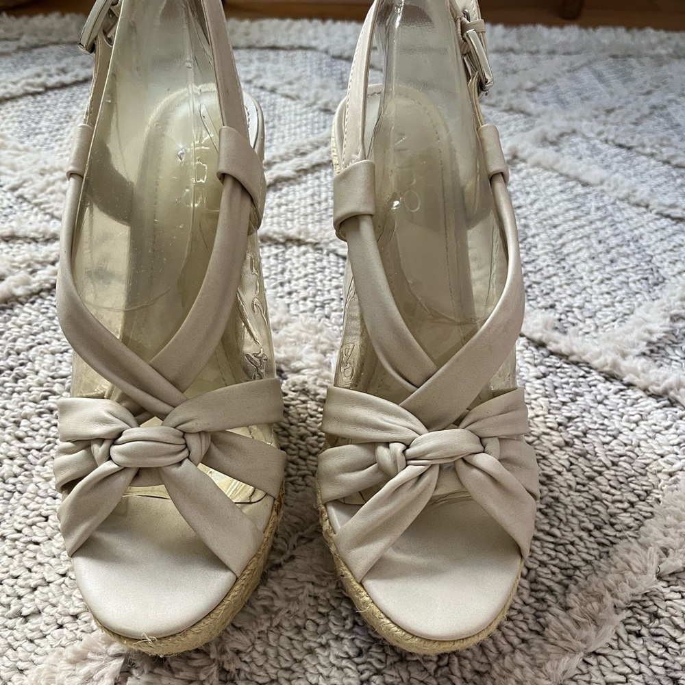 Elegant Cream Women's Wedge Sandals